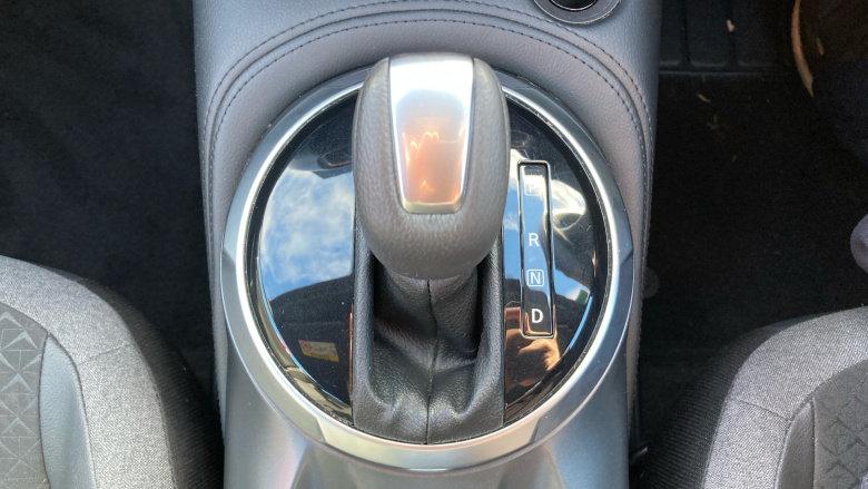 Nissan Juke 1.6 Hybrid N-Connecta 5dr Auto Hybrid Hatchback